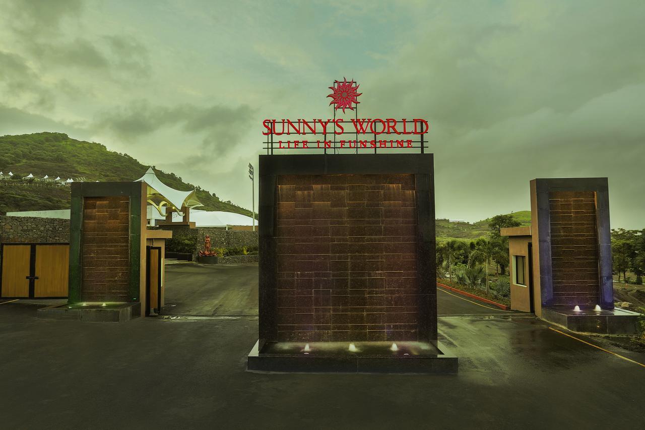 Sunnys World Resort